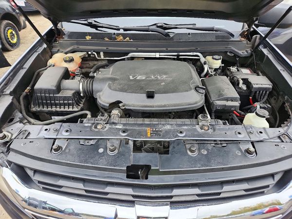 2017 CHEVROLET COLORADO Work Truck — Engine bay