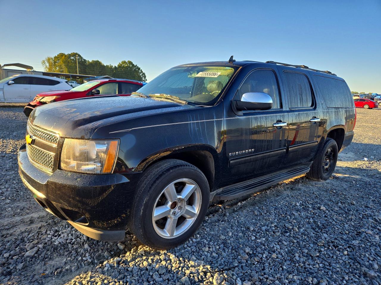 2014 CHEVROLET SUBURBAN LT — Front 3/4