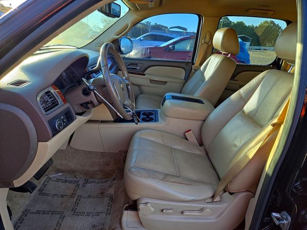 2014 CHEVROLET SUBURBAN LT — DENT