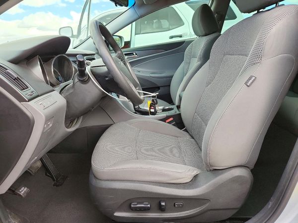 2014 HYUNDAI SONATA GLS/ GLS Popular — DENT