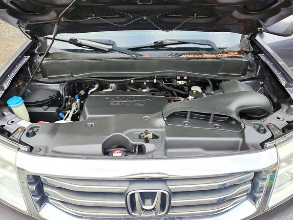 2015 HONDA PILOT EX-L — Engine bay