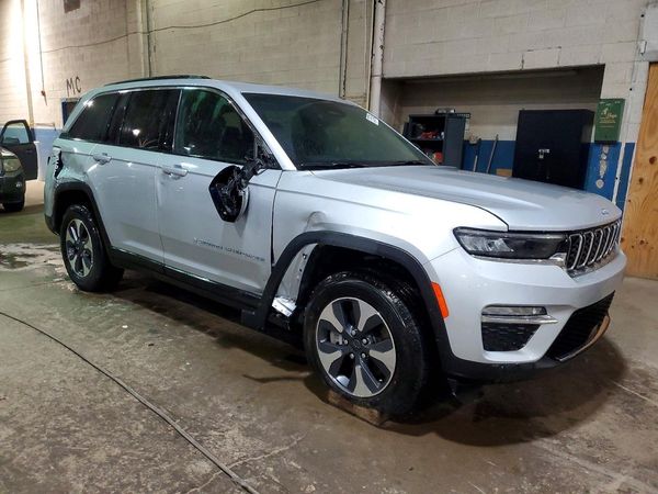2025 JEEP GRAND CHEROKEE 4XE
