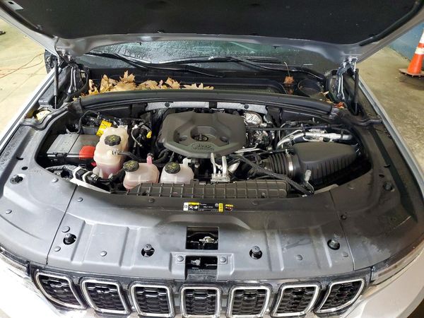 2025 JEEP GRAND CHEROKEE 4XE