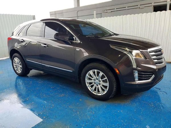 2017 CADILLAC XT5 — Passenger 3/4