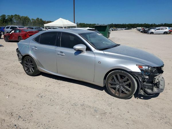 2016 LEXUS IS 350 — Passenger 3/4