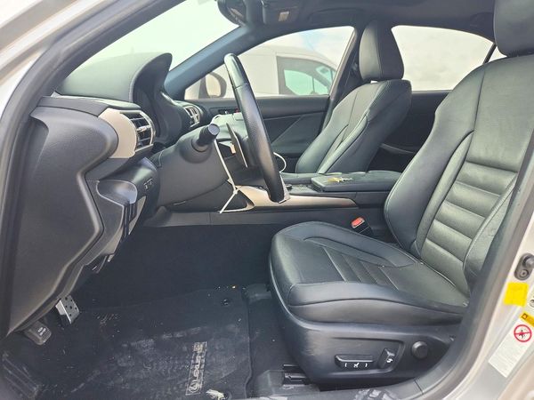 2016 LEXUS IS 350 — DENT