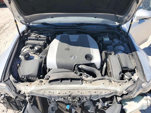 2016 LEXUS IS 350 — Engine bay