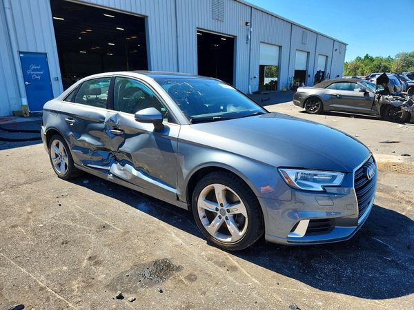 2018 AUDI A3 — Passenger 3/4