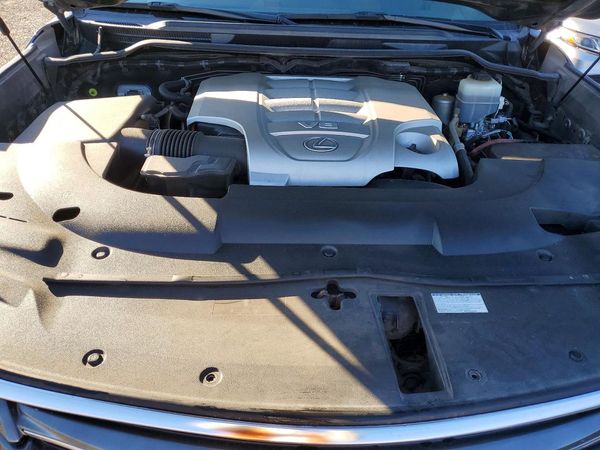 2017 LEXUS LX — Engine bay