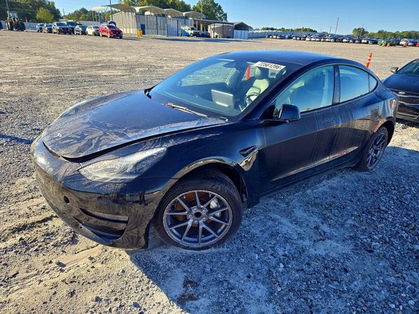 2023 TESLA MODEL 3 — Front 3/4