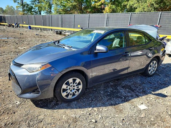 2019 TOYOTA COROLLA L/LE/SE/XLE/XSE — Front 3/4