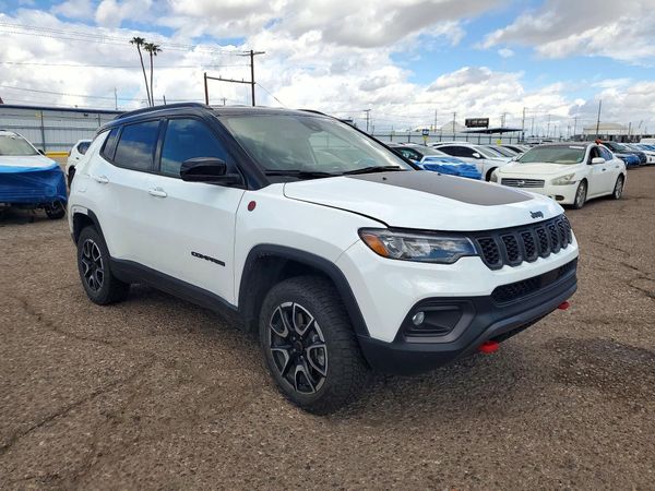 2026 JEEP COMPASS Trailhawk — Passenger 3/4