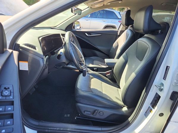 2023 KIA NIRO Wind — DENT