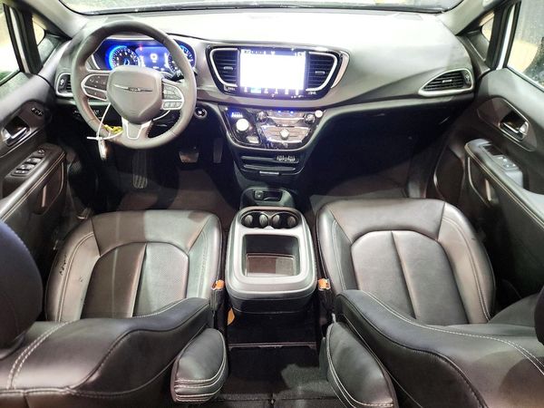 2025 CHRYSLER PACIFICA Select — CKPT
