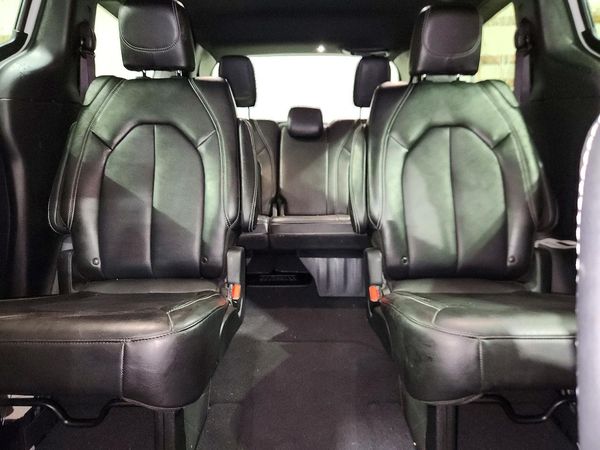 2025 CHRYSLER PACIFICA Select — SUVN