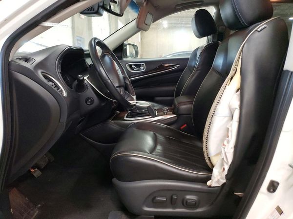 2017 INFINITI QX60 — DENT
