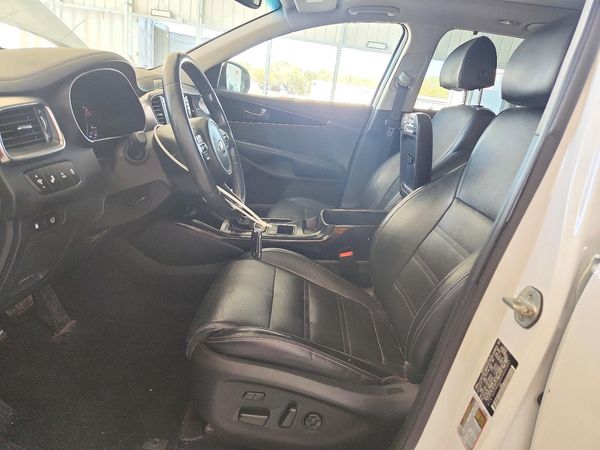 2018 KIA SORENTO SX, SXL — DENT