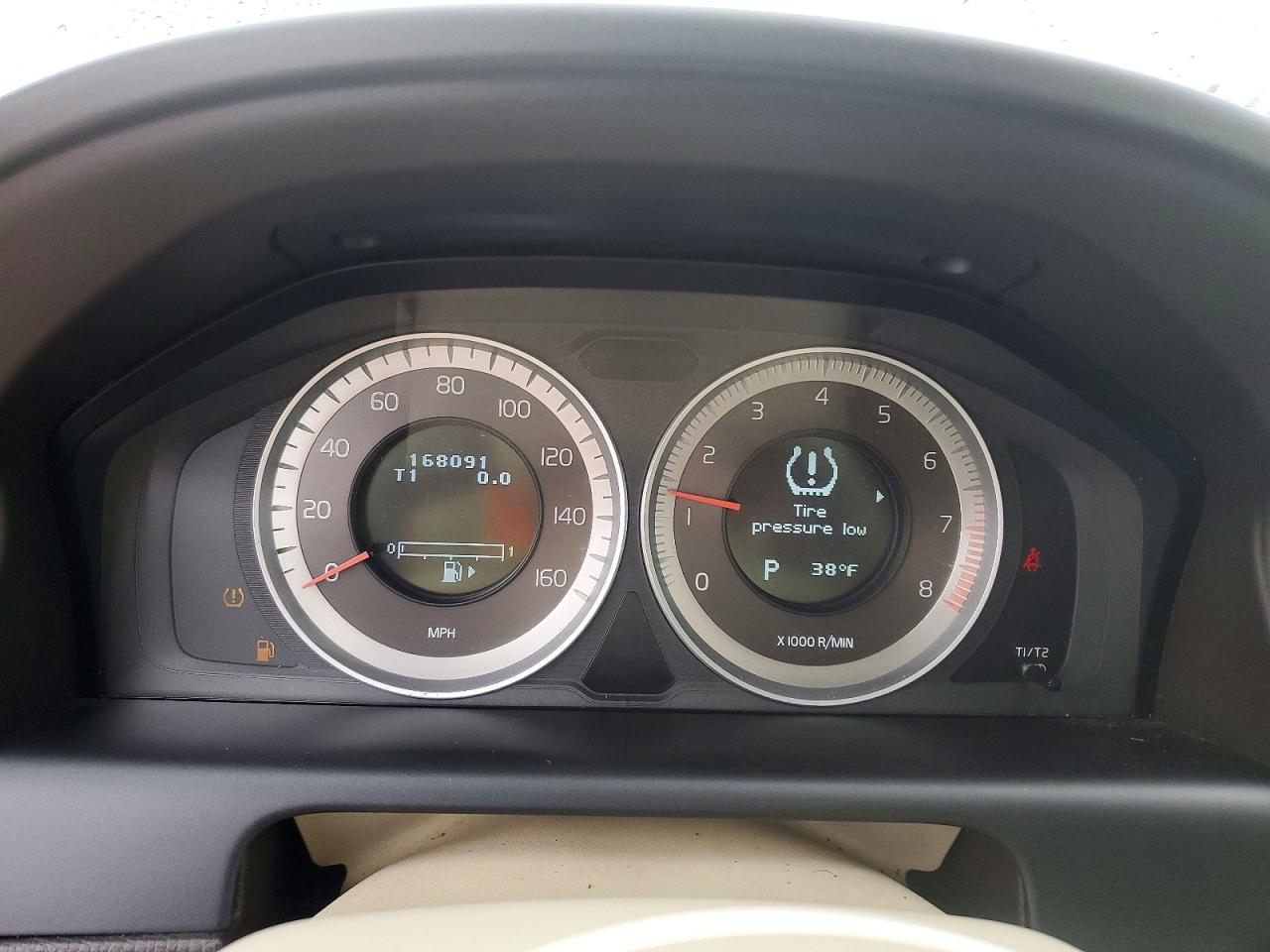 2013 VOLVO XC60