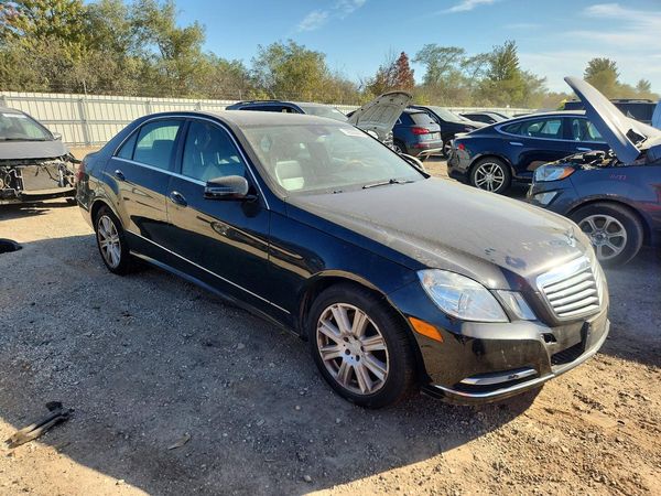 2013 MERCEDES-BENZ E-CLASS E350 4-MATIC — Passenger 3/4