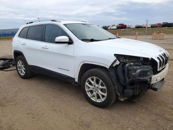 2015 JEEP CHEROKEE Latitude — Passenger 3/4