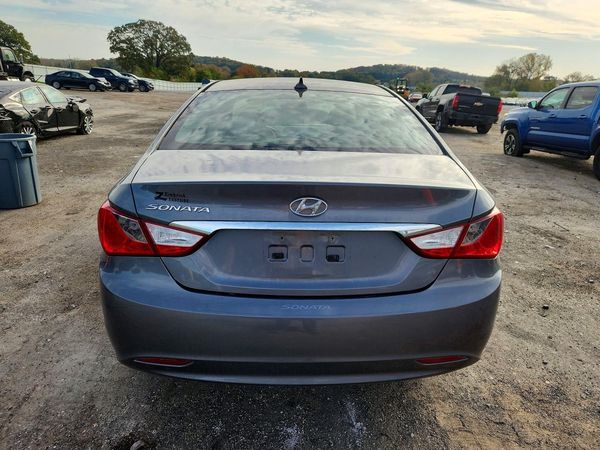 2013 HYUNDAI SONATA GLS/ GLS Popular — DIRR