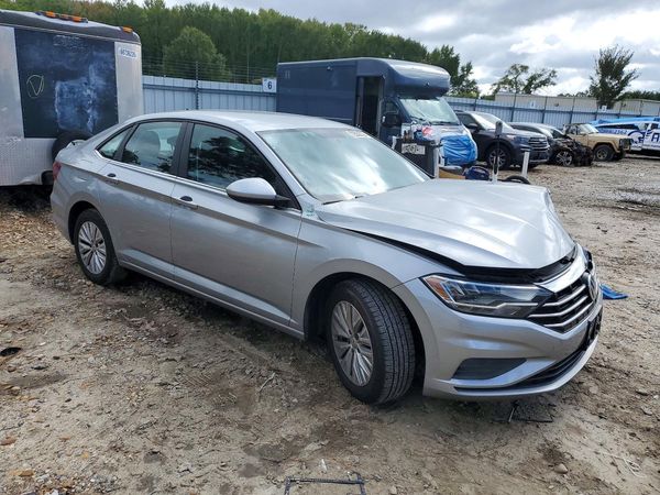 2019 VOLKSWAGEN JETTA S, SE, R-Line — Passenger 3/4