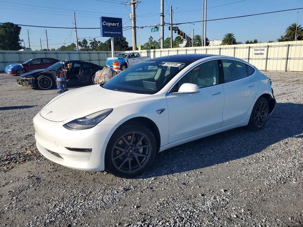 2018 TESLA MODEL 3 — DSFA — Front 3/4