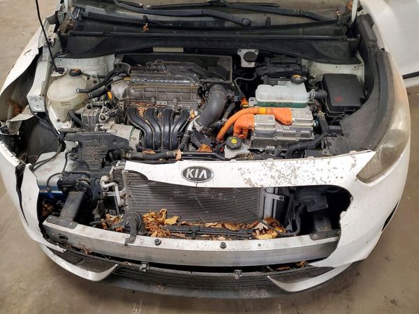 2018 KIA NIRO FE (HEV), LX (HEV) — Engine bay