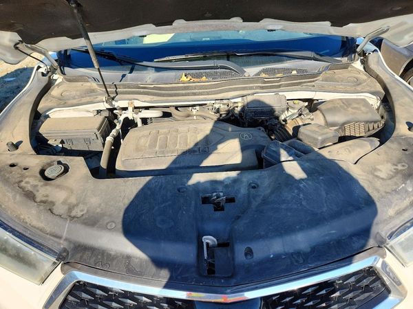 2019 ACURA MDX SH-AWD TECH 7P — Engine bay