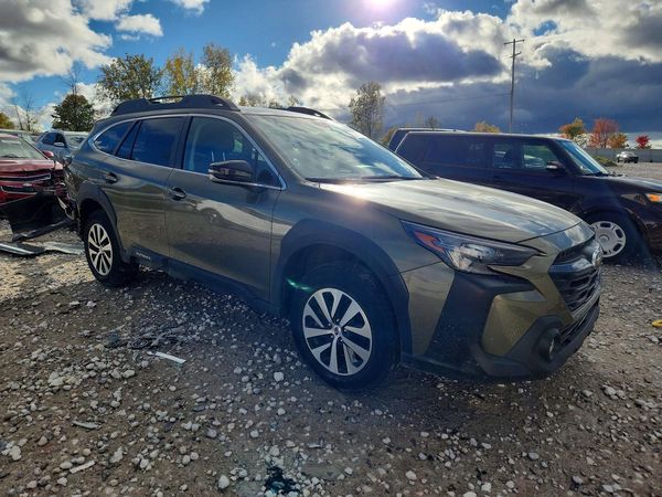 2025 SUBARU OUTBACK Premium — Passenger 3/4