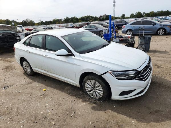 2019 VOLKSWAGEN JETTA S, SE, R-Line — Passenger 3/4