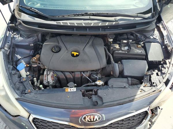2016 KIA FORTE GL (Middle-Low Grade) — Engine bay