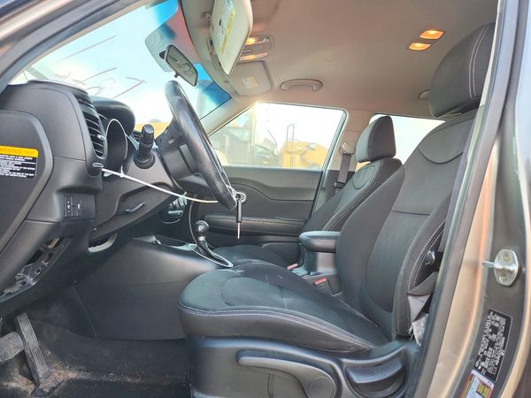 2018 KIA SOUL Base — DENT