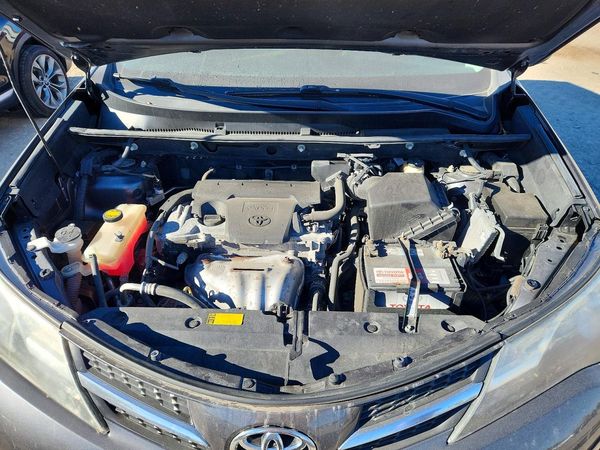 2015 TOYOTA RAV4 LE (X Grade) — Engine bay
