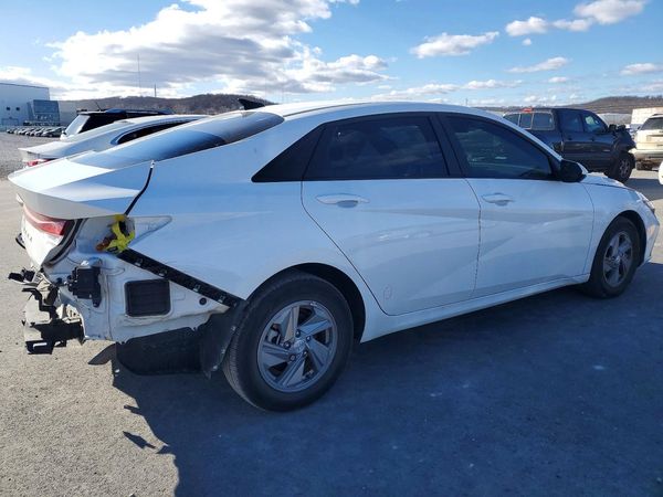 2024 HYUNDAI ELANTRA