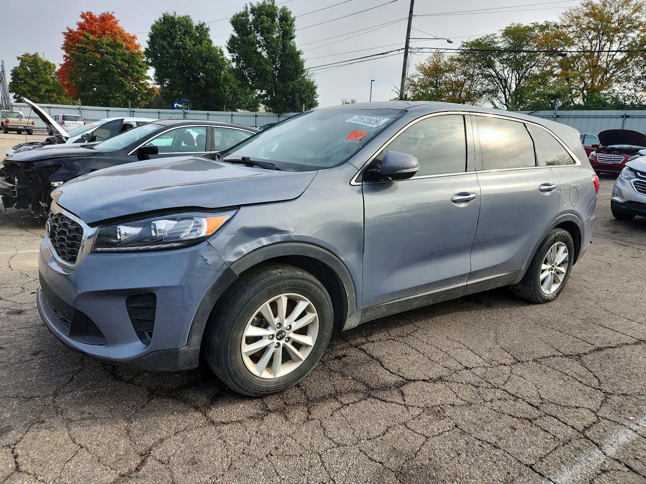 2020 KIA SORENTO L, LX, S — Front 3/4