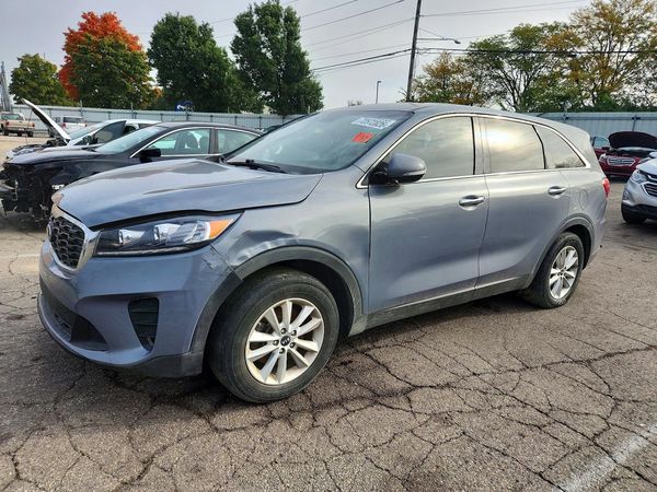 2020 KIA SORENTO L, LX, S — Front 3/4
