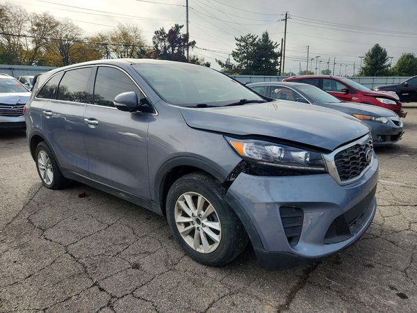 2020 KIA SORENTO L, LX, S — Passenger 3/4