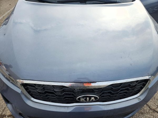 2020 KIA SORENTO L, LX, S — Engine bay