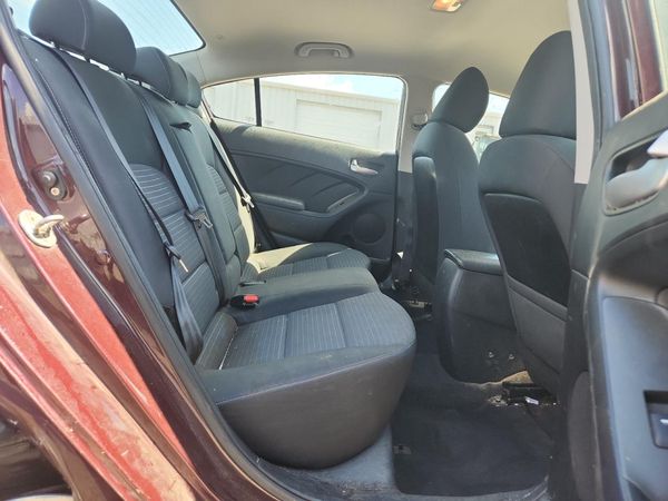 2017 KIA FORTE LX Popular, S