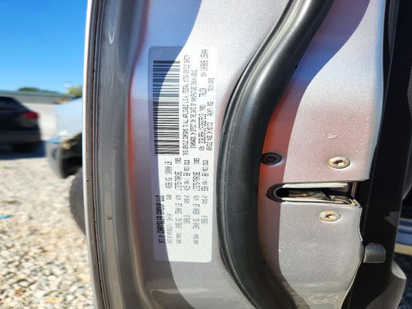2015 RAM 2500 ST — VINS