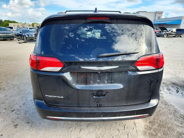 2017 CHRYSLER PACIFICA Touring L Plus — DIRR