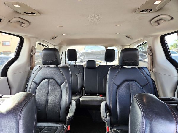 2017 CHRYSLER PACIFICA Touring L Plus — SUVN