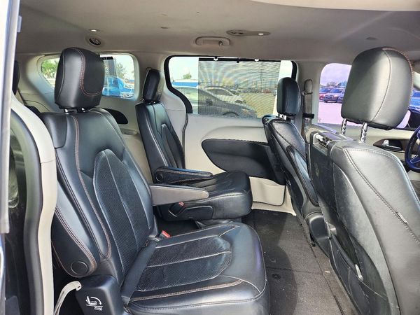 2017 CHRYSLER PACIFICA Touring L Plus — PSRS