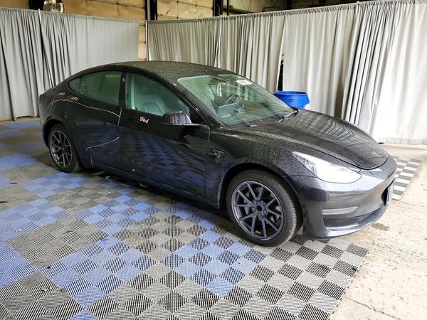 2022 TESLA MODEL 3 — Passenger 3/4