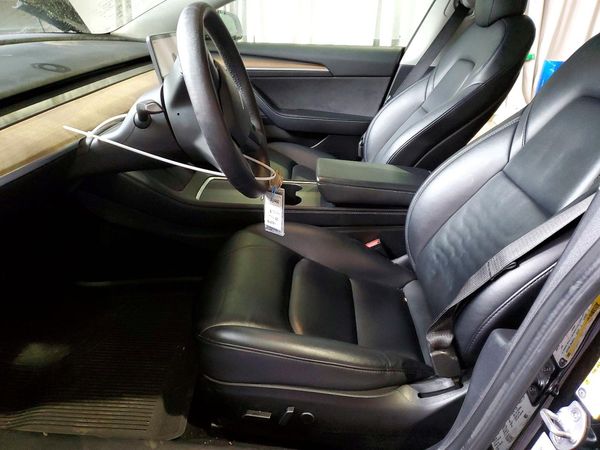 2022 TESLA MODEL 3 — DENT