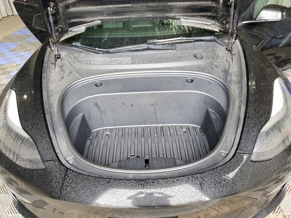 2022 TESLA MODEL 3 — Engine bay