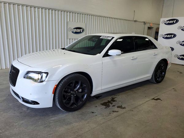 2023 CHRYSLER 300 — DSFA — Front 3/4