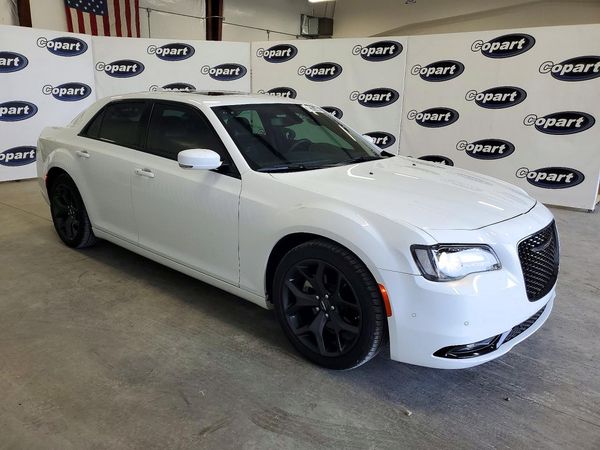 2023 CHRYSLER 300 300S — Passenger 3/4