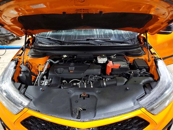 2021 ACURA RDX — Engine bay